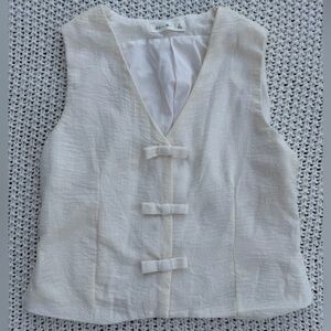 Active USA Cream Sleeveless Vest Blouse with Bow Accents Size S